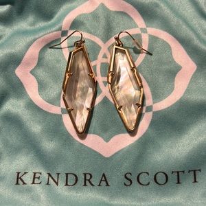 Kendra Scott drop earrings